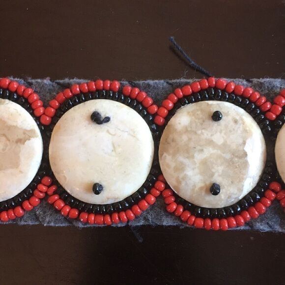 Hand crafted Mexican beaded and Stone fabric wide tie belt red black Vintage - Picture 2 of 8